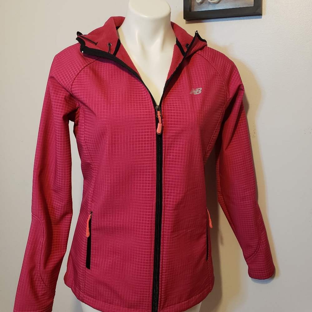 3/$25 New Balance Womens jacket Medium Pink